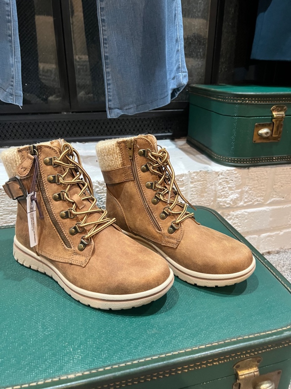 Cliffs Womens Boots - Never Worn | Size 8.5